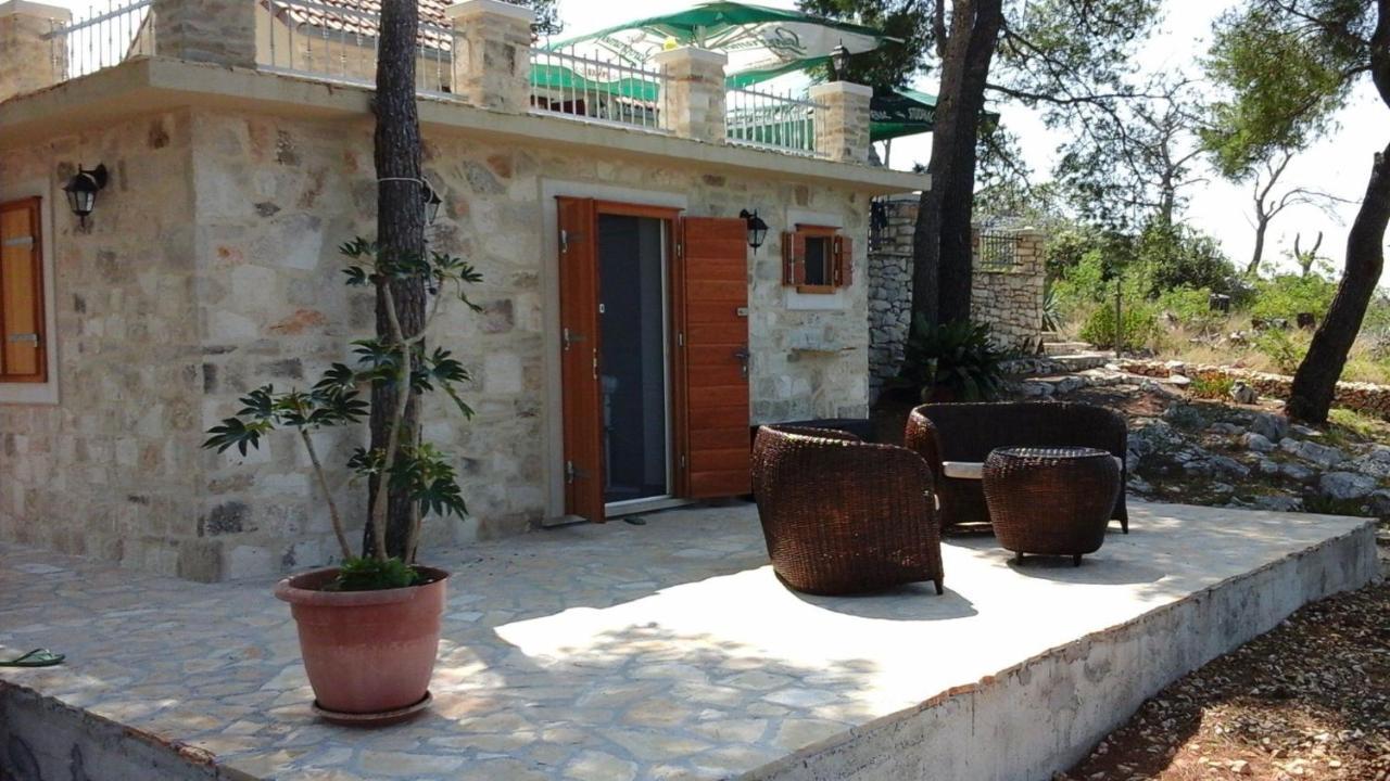 House Vesna Kupinova Villa Milna  Ngoại thất bức ảnh